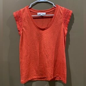 5️⃣ for $25. LOFT Cap sleeve embroidered shirt women’s size small orange